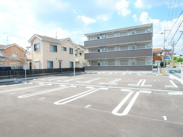 エスタールオーデンの駐車場|駐車場があります