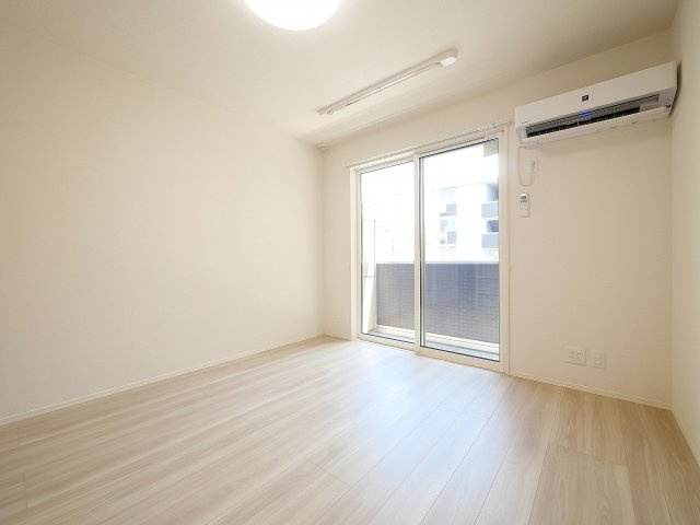 エスタールオーデンの居間・リビング|ゆったり過ごせる居間です