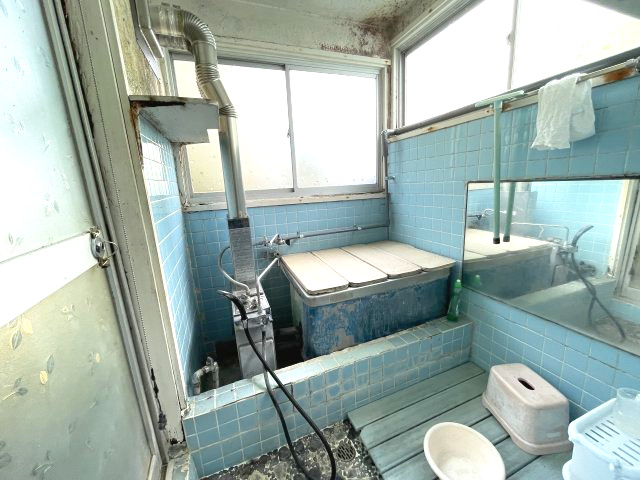 元店舗物件　さくら市喜連川　中古戸建の浴室