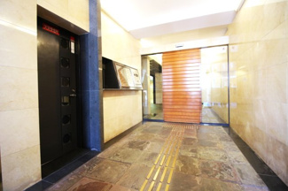 【その他共用部分】 | イーグルコート伏見桃山 | オートロックですので、来客がモニターで確認でき女性やお子様も安心です。