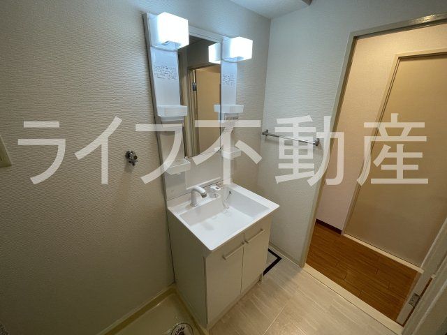 フローリッシュ北田の洗面所