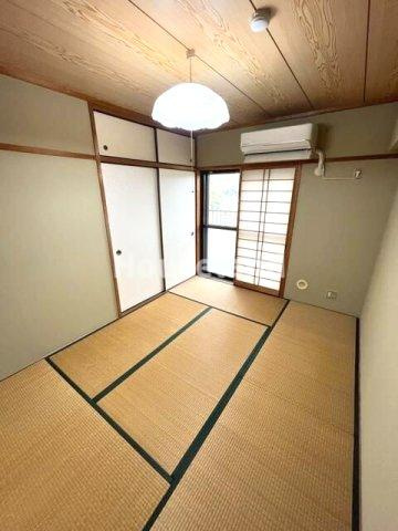 インペリアル吉礼駅前の和室