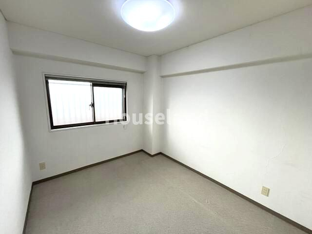 インペリアル吉礼駅前の寝室