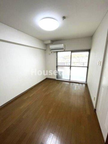 インペリアル吉礼駅前の寝室