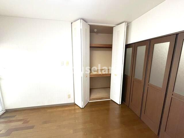 インペリアル吉礼駅前の収納