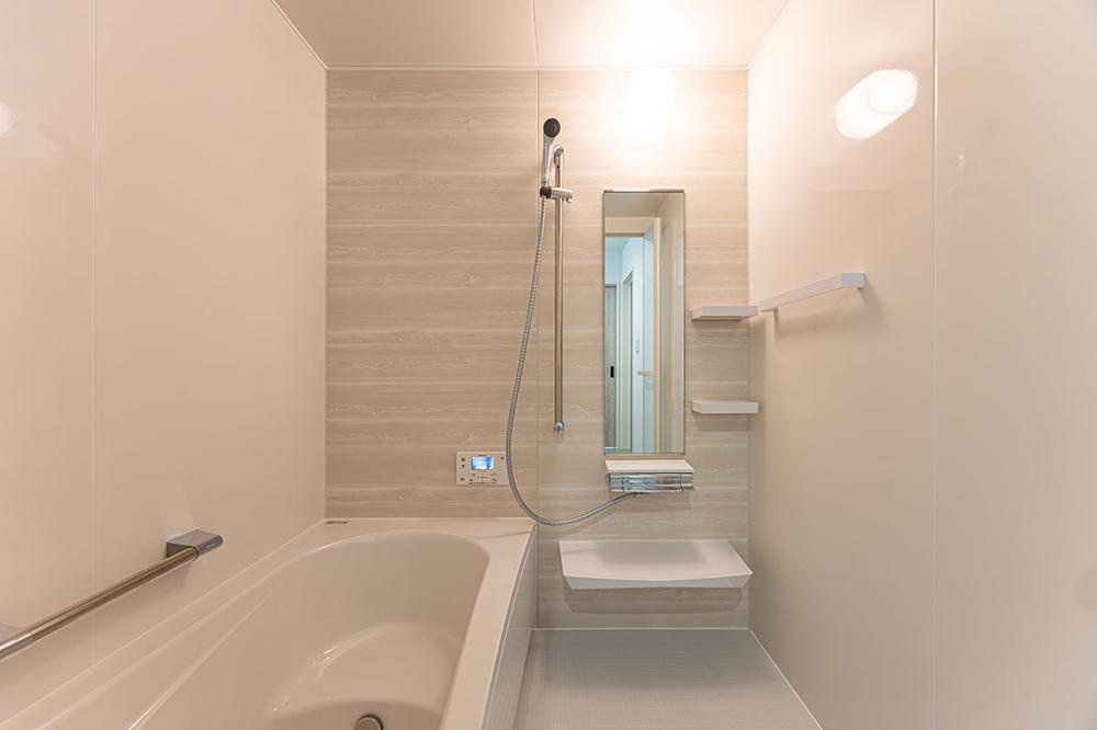 丸亀市津森町の新築一戸建の居間・リビング