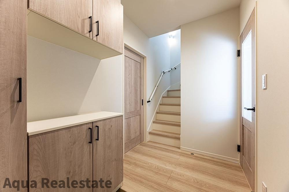 丸亀市津森町の新築一戸建の独立洗面台