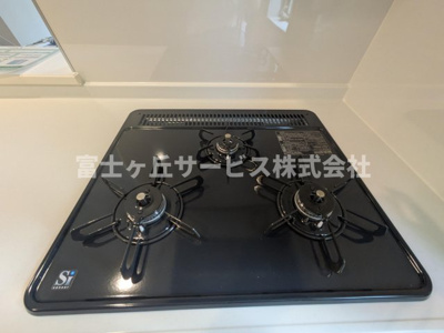 【その他】 | 豊橋市二川町 新築一戸建て 1号棟 | ３口コンロです