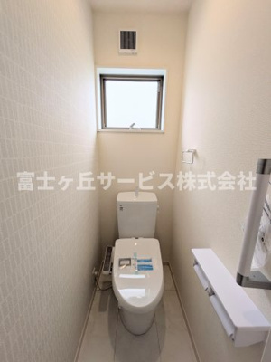 【トイレ】 | 豊橋市二川町 新築一戸建て 1号棟 | １F2F同タイプのトイレがあります