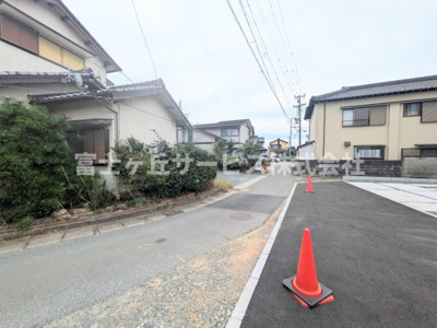 【前面道路含む現地写真】 | 豊橋市二川町 新築一戸建て 1号棟 | 前面道路です