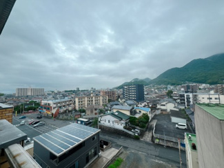 【展望】 | あまりの眺めの良さに、その場を離れるのを忘れてしまう。そんなバルコニー。