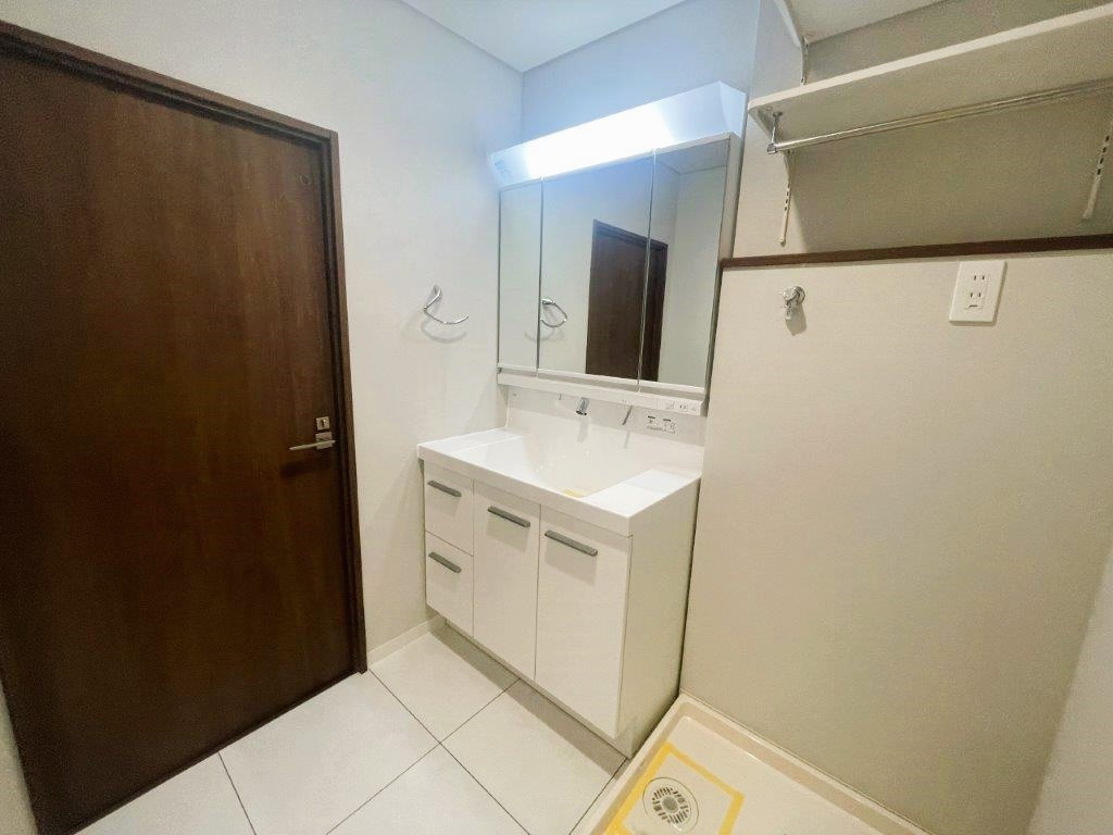三旺マンション第三本山の洗面所|忙しい朝には欠かせない洗面所です