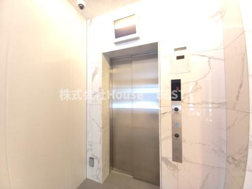 ファーストフィオーレ神戸スペラーレのロビー