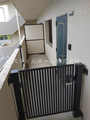 【バルコニー】 | 胡蝶羽根井