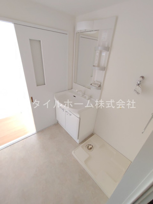 【洗面所】 | 胡蝶羽根井