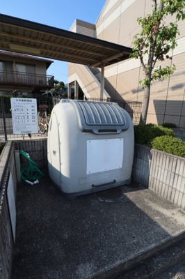 【その他共用部分】 | MATSUKAZE | 敷地内ゴミ置き場