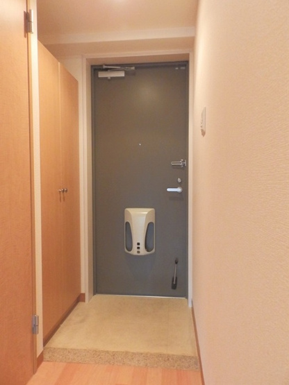 【玄関】グレイスコート仁保新町