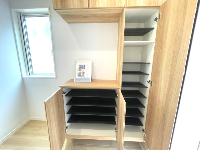 西区新庄町　№33850の収納|シューズボックス