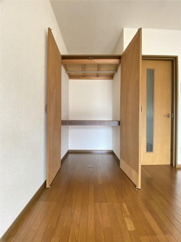 フローラ湖東の収納