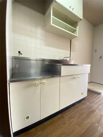 フローラ湖東のキッチン