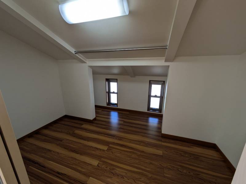 高知市福井町　　中古一戸建てのその他|2面採光で明るさも確保。こぢんまりと落ち着く、隠れ家のようなお部屋。