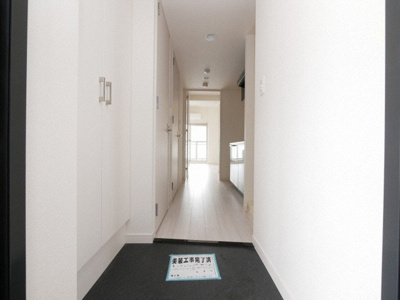 【玄関】 | ララプレイス難波メティス | ゆったりとした玄関です