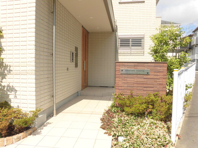 メゾン　ティエラのエントランス|エントランス