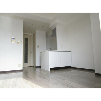 【居間・リビング】 | スクエア・アパートメント