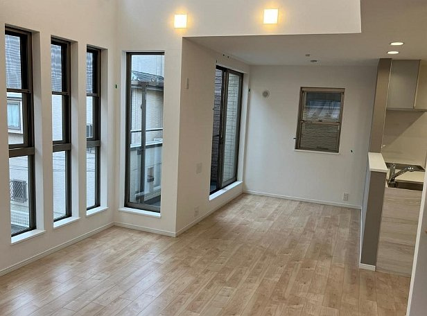 【居間・リビング】川口市弥平４丁目　中古戸建