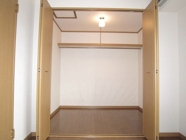 ゴールド　フォレストの収納