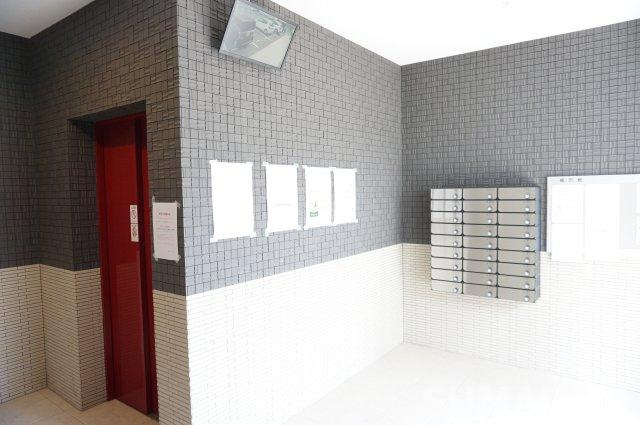 サードステージStのエントランス