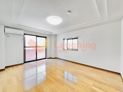 【居間・リビング】 | プリティパーク小森野 | こちらのリビングで趣味の時間をお楽しみください