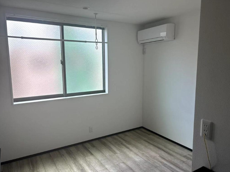 足立区梅島３丁目のビル