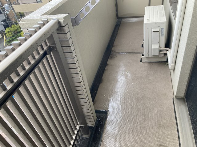 PINO甲東園のバルコニー