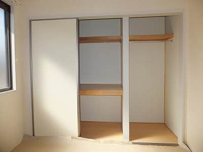 ミラベル焼山中央A棟の収納