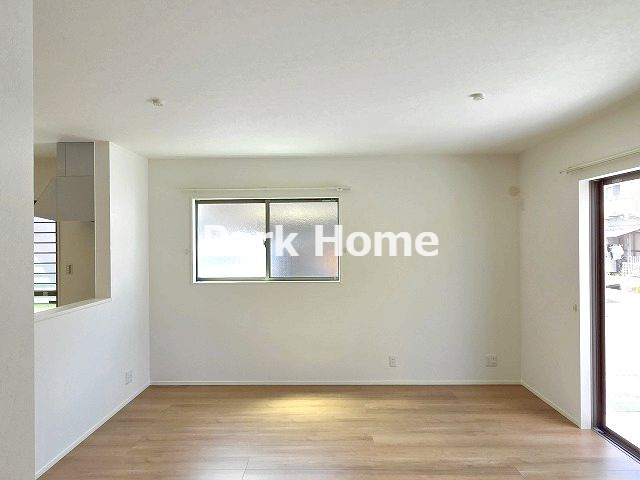 高知市高見町 ④　新築戸建ての居間・リビング