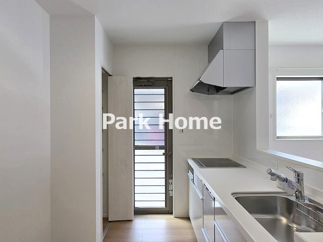 高知市高見町 ④　新築戸建てのキッチン