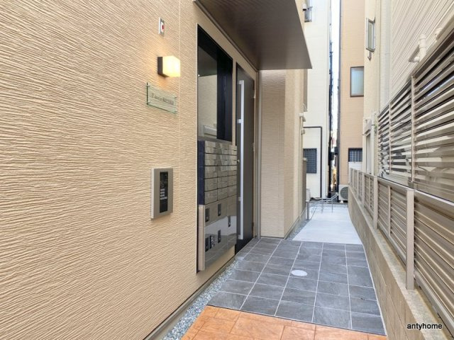 F asecia 城北公園通　仲介手数料無料のエントランス