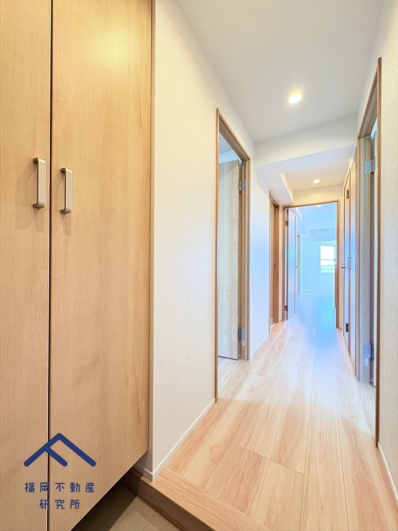 ロワールマンション和白5の玄関