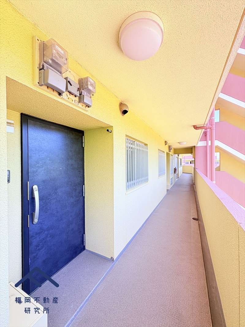 ロワールマンション和白5の玄関