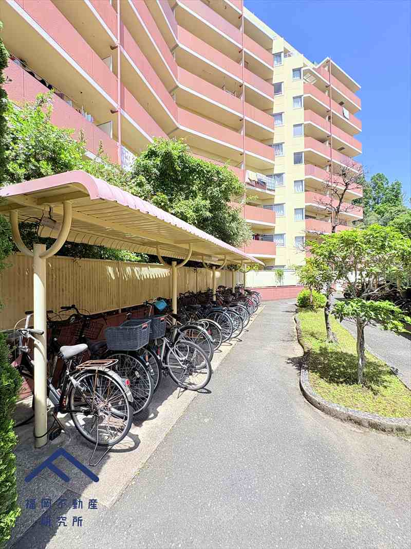 ロワールマンション和白5の駐輪場