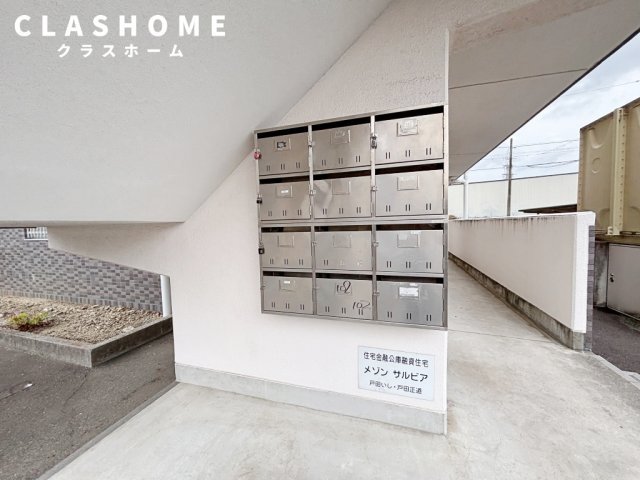 メゾンサルビア　　刈谷市近郊の賃貸はクラスホームのエントランス