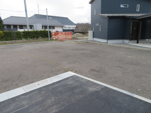 丹波市青垣町佐治の売地の前面道路含む現地写真