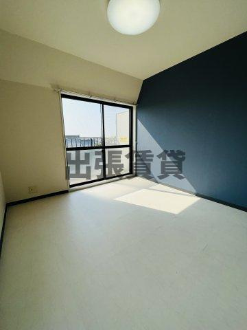 仲介手数料0円！E-STORY本陣の居間・リビング