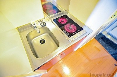 レオパレスアステラスのキッチン|備品や設備仕様は号室等により異なります現地をご確認ください。