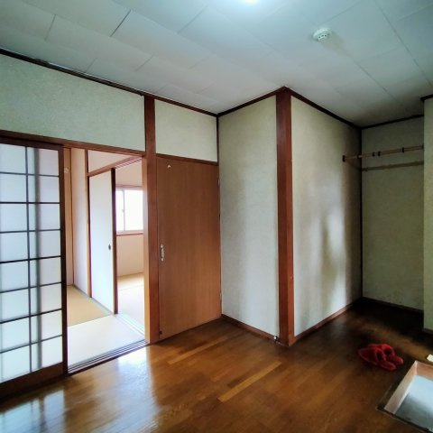 奈良県大和高田市市場一棟アパートの和室