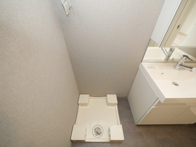 【設備】 | エル・セレーノ新大阪北 | 洗濯機置き場です