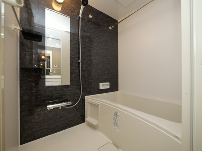 【浴室】 | エル・セレーノ新大阪北 | ゆったり過ごせるお風呂です