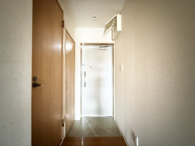 クレドール南川添の玄関