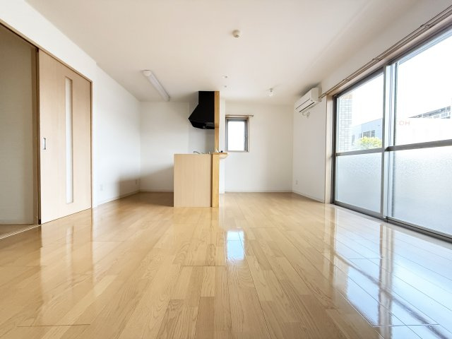 クレドール南川添の居間・リビング